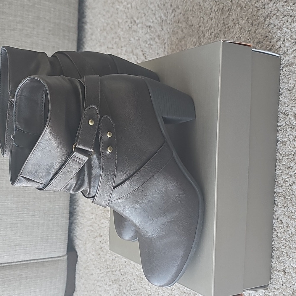 Levity Brown Booties